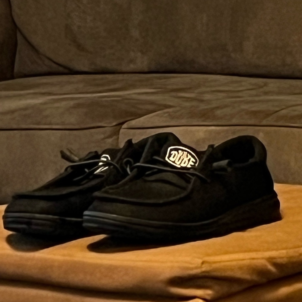 Women Hey Dudes size 7
